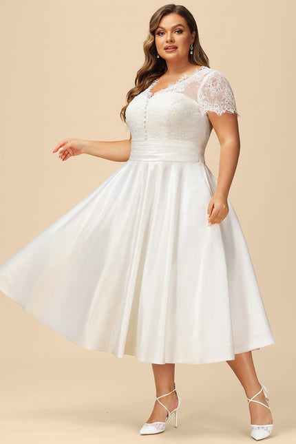 Robe Chic Blanche Satin Dentelle Volants - gallery 5