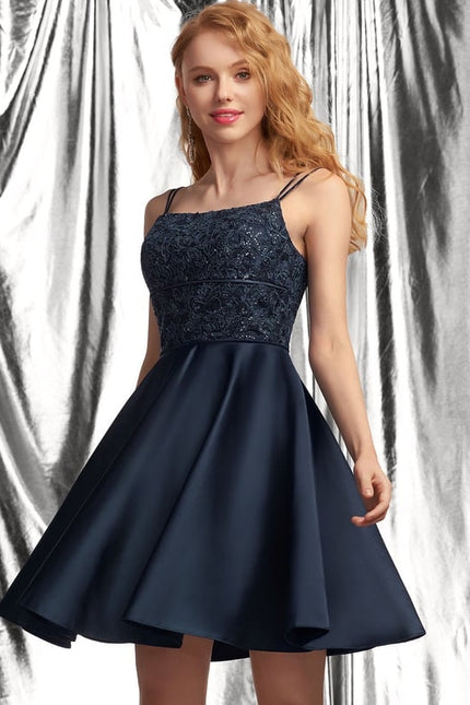 Robe Chic Marine Satinée Élégante