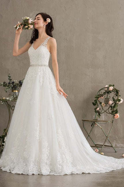 Robe Chic Blanche Traîne En Dentelle - gallery 3
