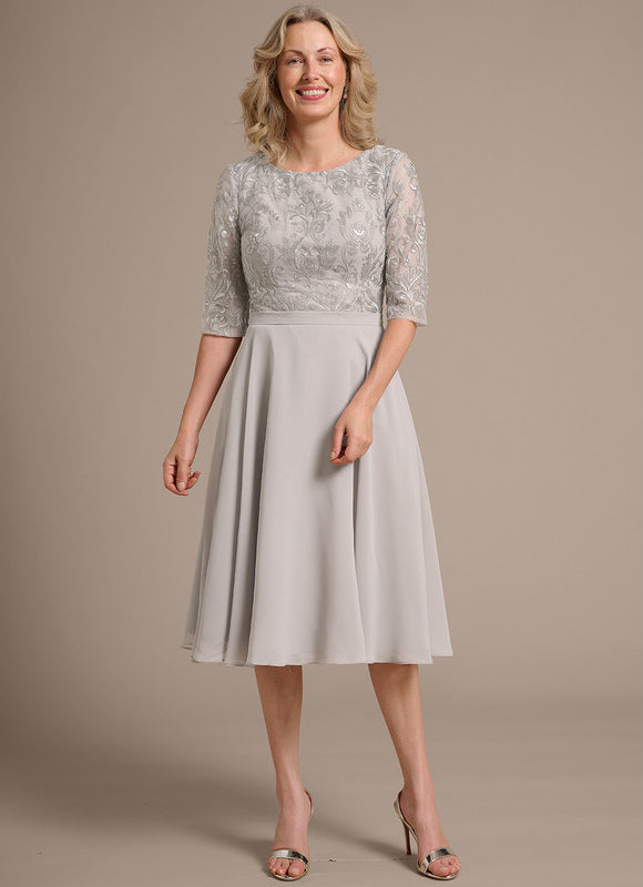 Robe Chic Grise Aérée
