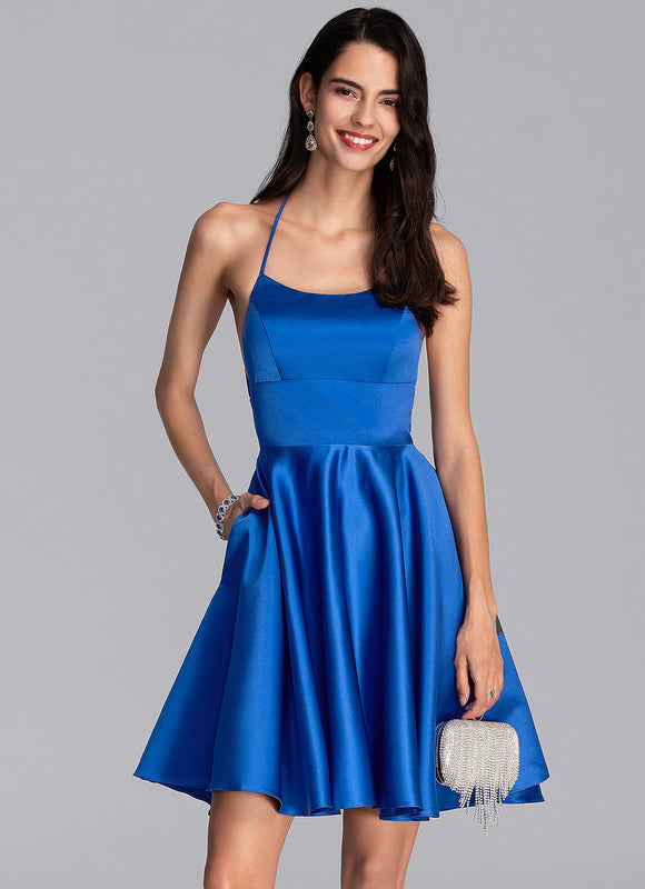 Robe Chic Marine Satinée Élégante