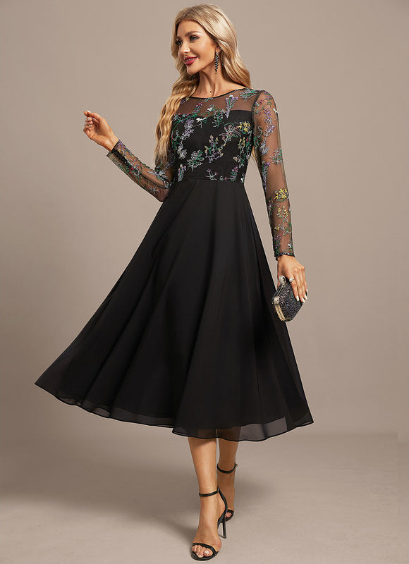 Robe Chic Élégance Florale Noir - gallery 3