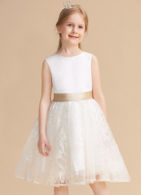 Robe Chic Beige Satin Dentelle Fille - gallery 2