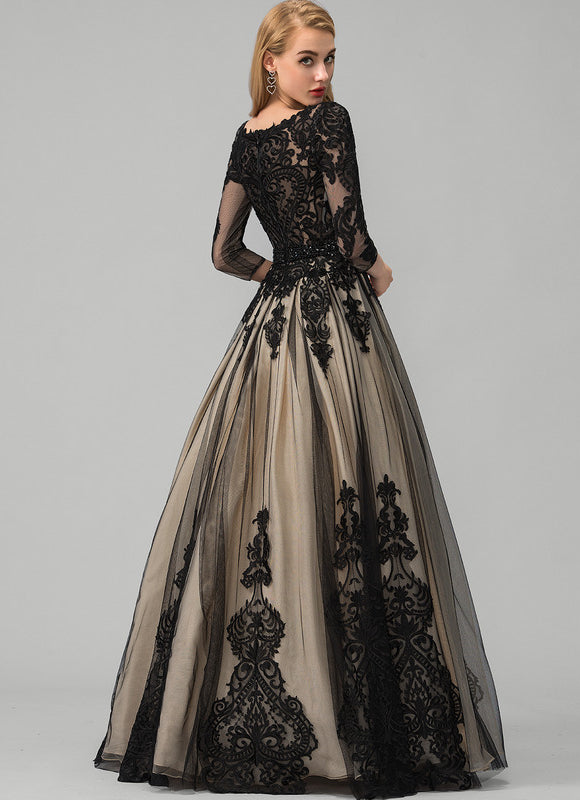 Robe Gothique Chic - gallery 1