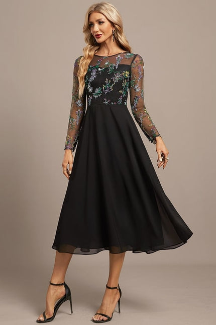 Robe Chic Élégance Florale Noir - gallery 5