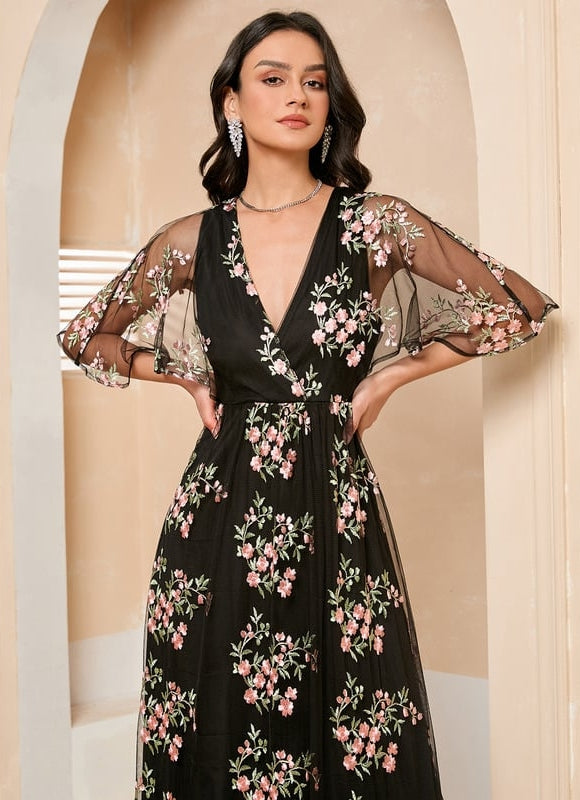 Robe Chic Fleur Noire Éthérée - gallery 5