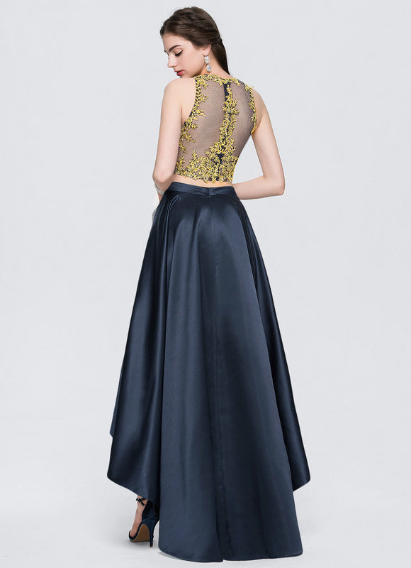 Robe Chic Ornement Noir Satiné - gallery 3
