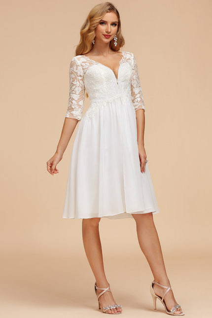 Robe Chic Blanche Col V Dentelle