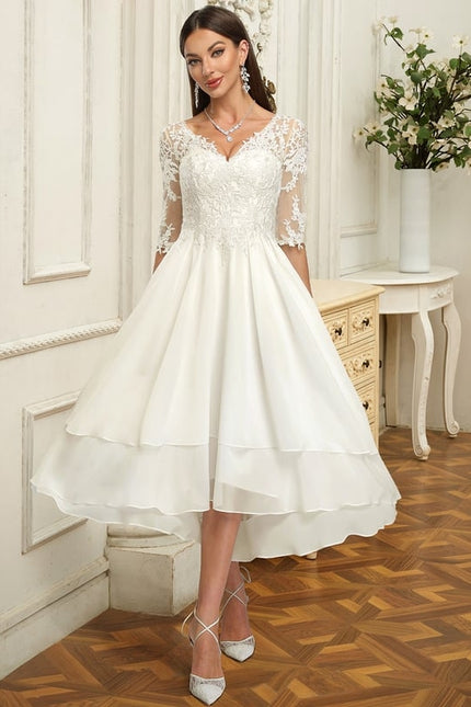 Robe Chic Blanche Dentelle Asymétrique