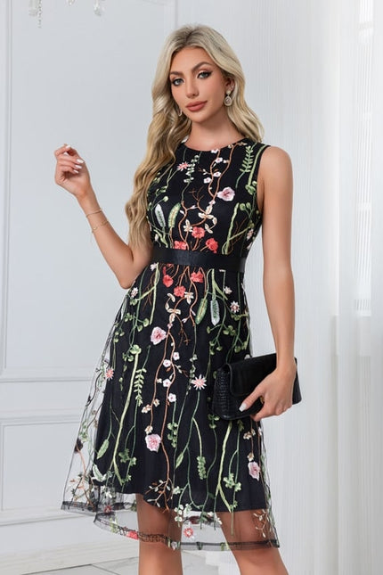 Robe Chic Fleurs Nocturnes - gallery 6