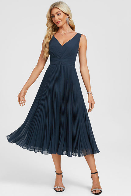 Robe Chic Plissée Sombre - gallery 1