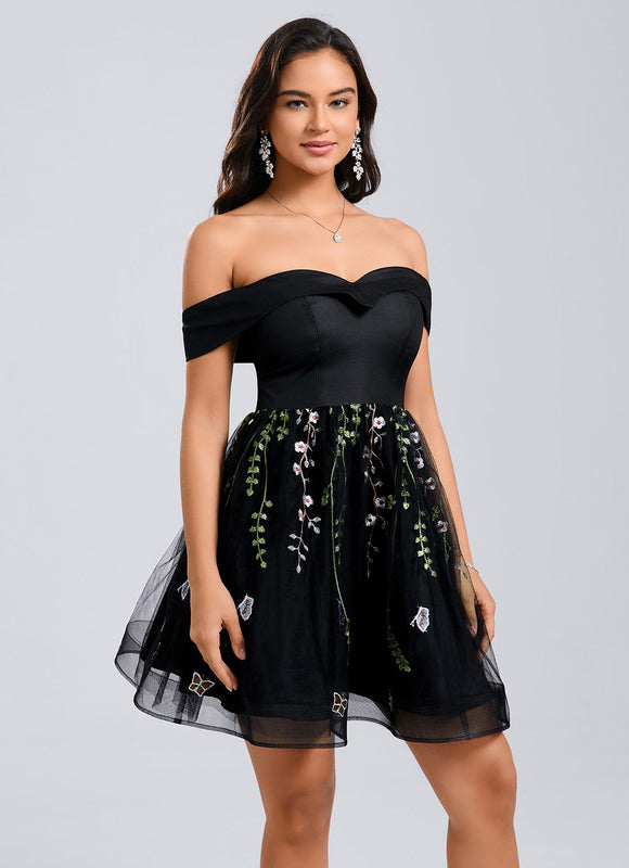 Robe Chic Courte Brodée Noire - gallery 2