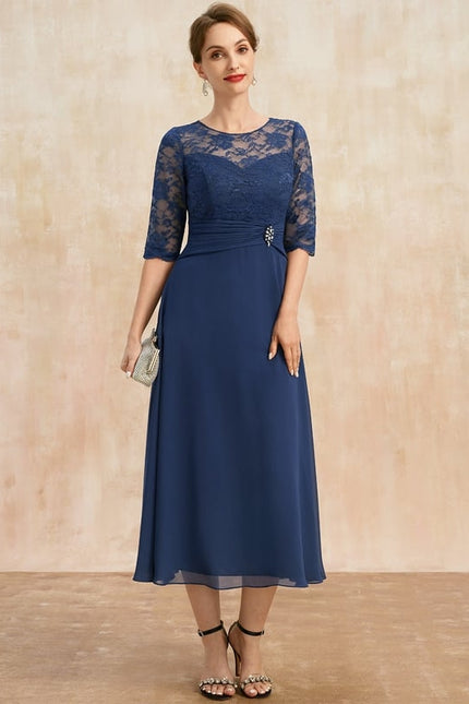 Robe Chic Marine Dentelle