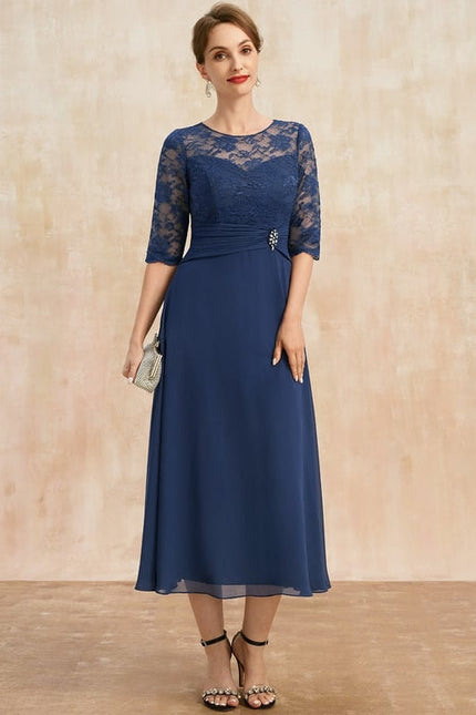Robe Chic Marine Dentelle